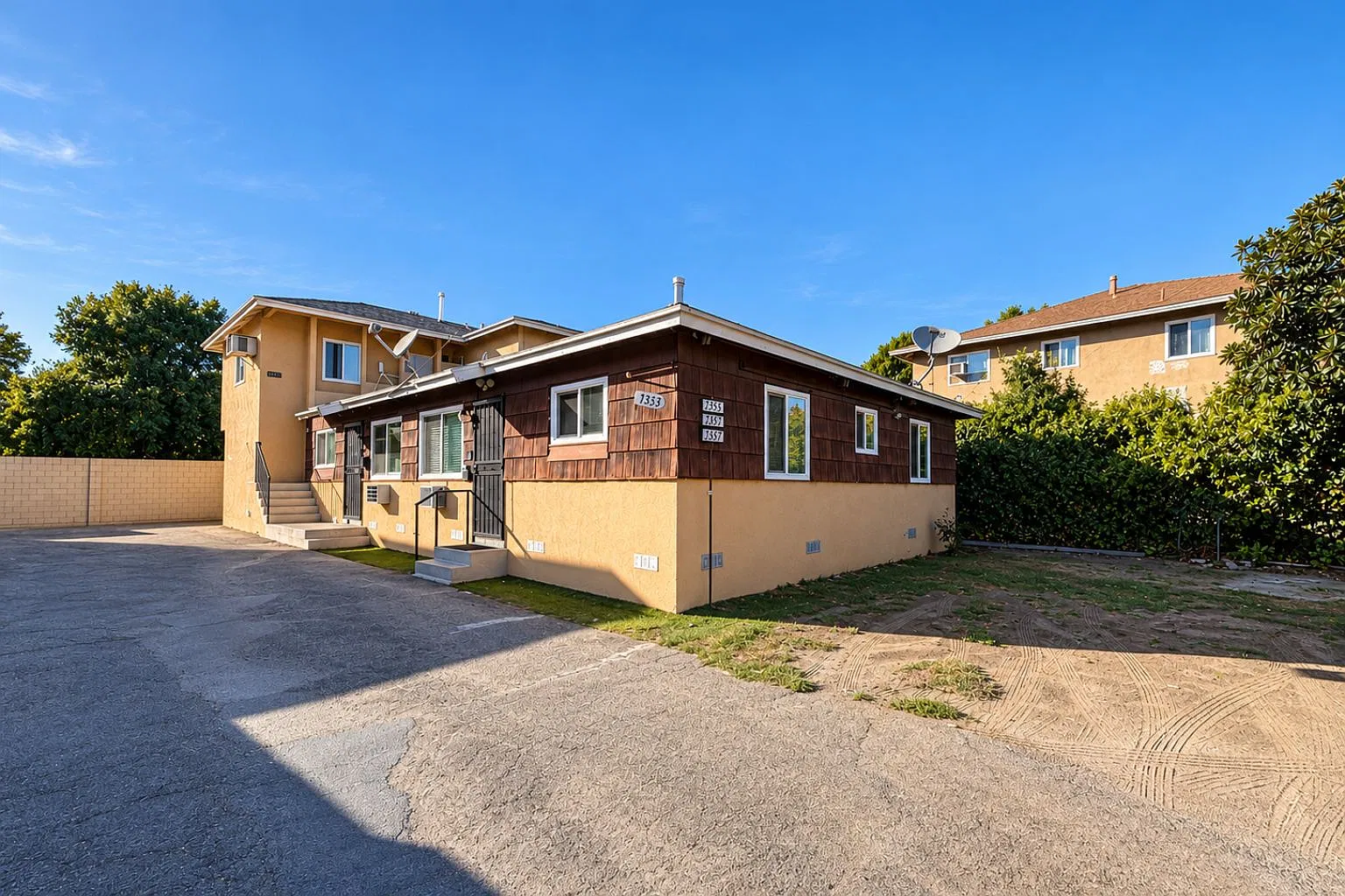 2 bed, 800 sqft, $2,800 — Photo 1