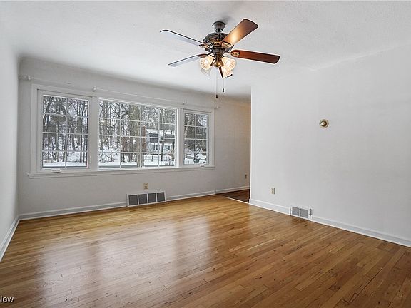 5th image of 188 Grand Blvd