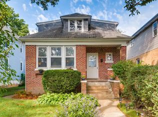 2028 Darrow Ave, Evanston, IL 60201