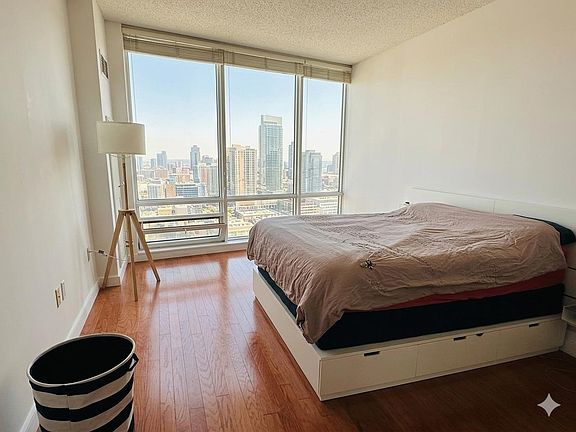 5th image of 1 Shore Ln APT 2308