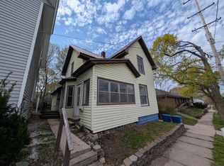 310 Sycamore St, Manistee, MI 49660