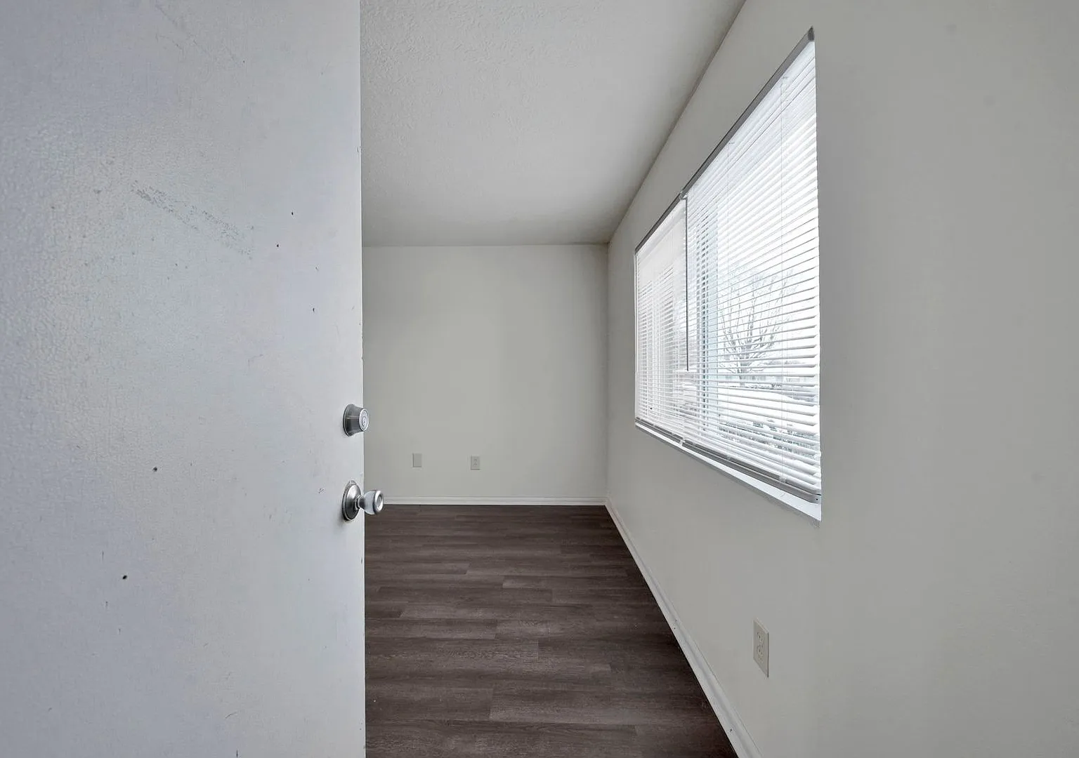 2 Bedroom Subsidy Friendly Apartment — Photo 3