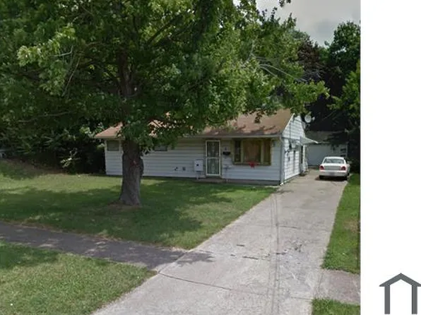 10 Blackburn St, Campbell, OH 44405