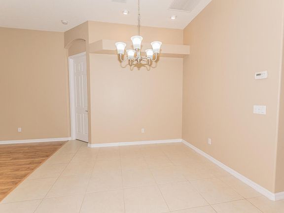 5th image of 4690 Portage Trl