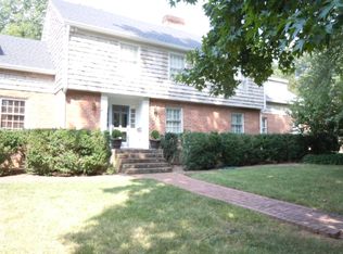 1313 Robin Hood Rd, High Point, NC 27262