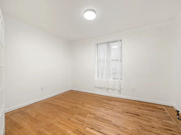 834 Riverside Drive image 3 of 12