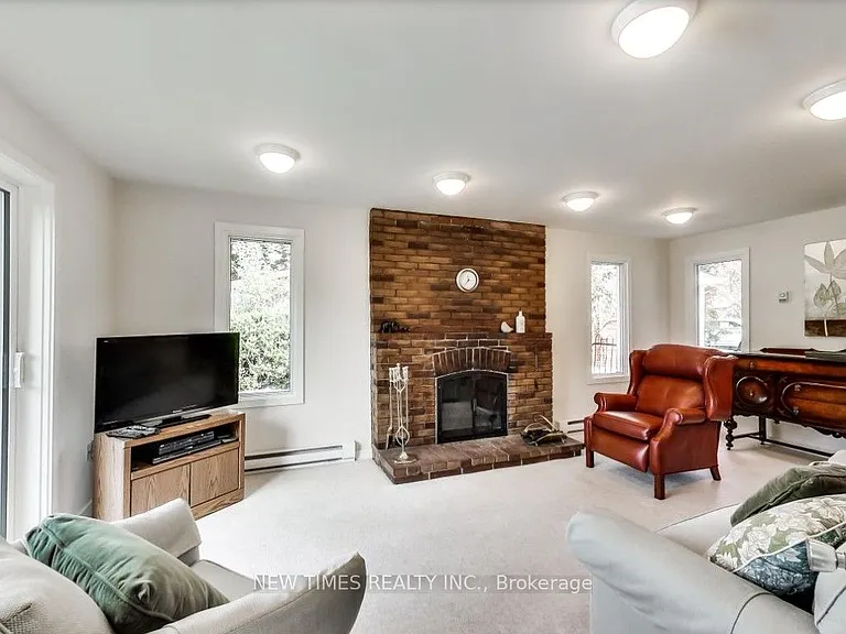 4 Ashstead Pl — Photo 5