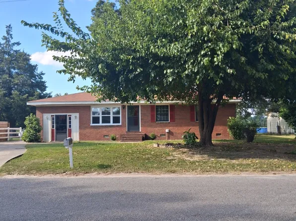 303 Allen Dr, Ayden, NC 28513