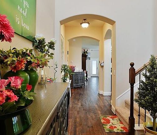 3rd image of 3420 Sequoia Ln