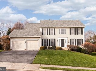 2423 Hunters Chase Ct, Frederick, MD 21702