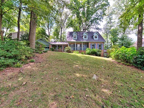 2nd image of 3726 Allsborough Dr