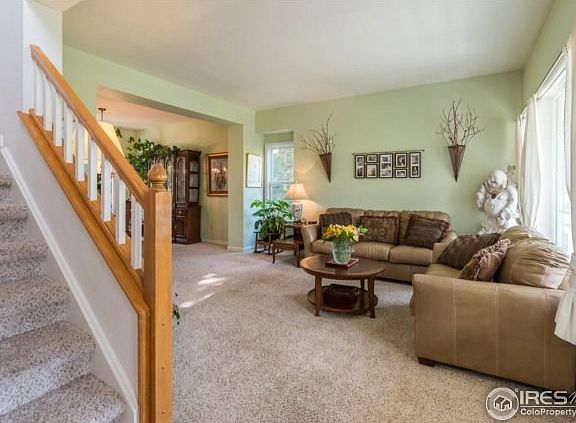 Entry Way to Family Room
