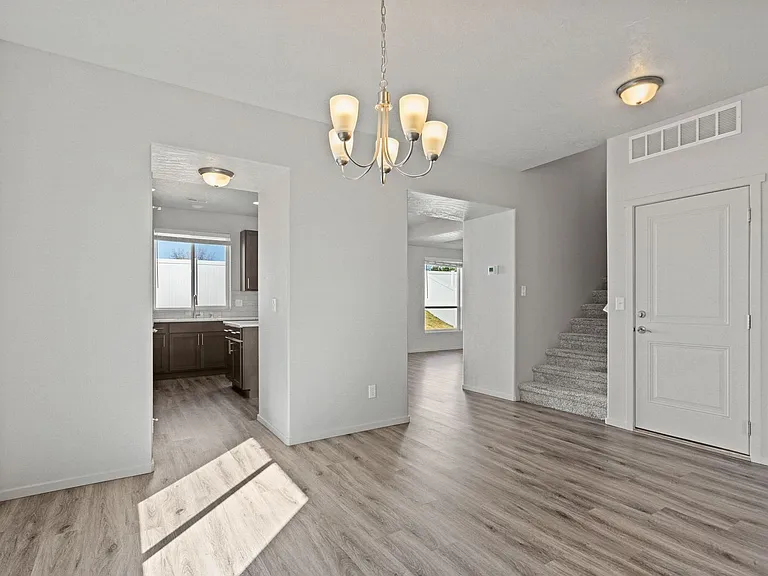 1422 N Corbin Rd — Photo 11