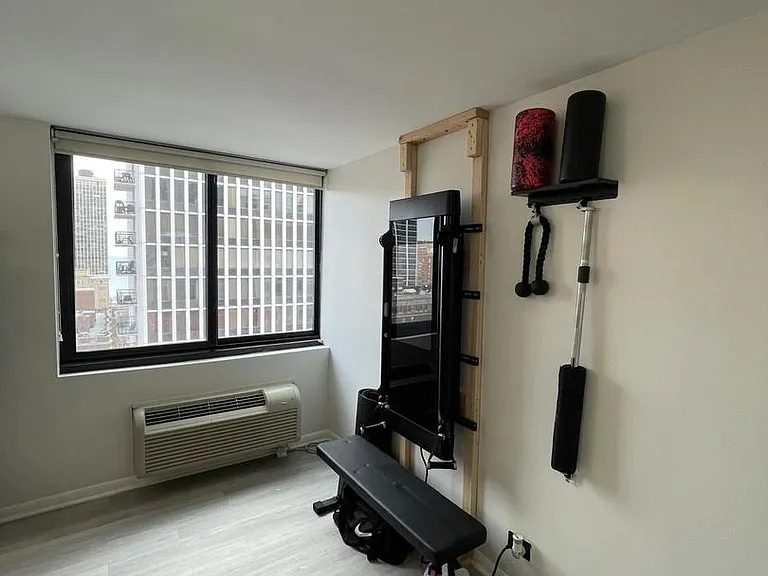 1221 N Dearborn St #1409N — Photo 17
