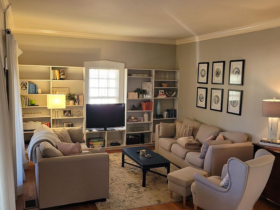 Space and class at your leisure.