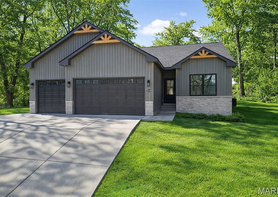 1st image of 31649 Dogwood Ln