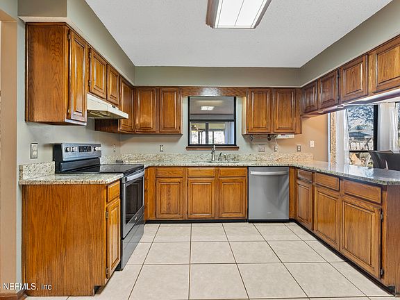 4th image of 531 LOS PALMAS Drive