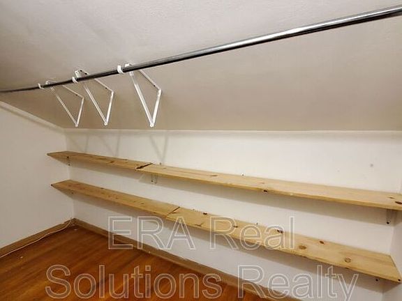 3rd image of 1286-1288 Crestwood Ave #1286