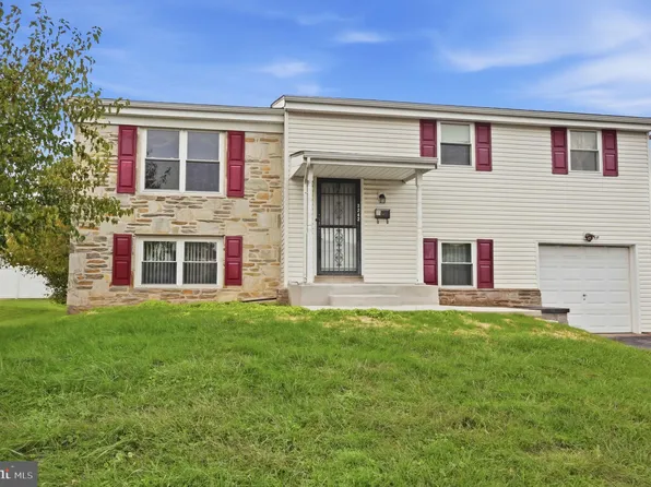 3242 Parkview Dr, Bensalem, PA 19020
