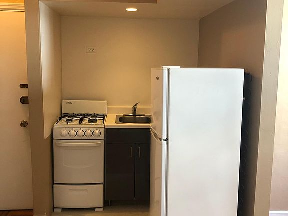5th image of 251 N 21st St #2R