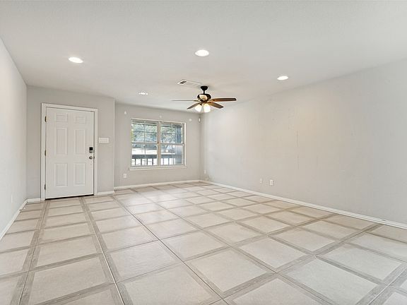 3rd image of 3001 San Martin Dr