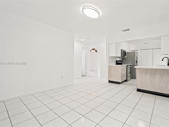 5th image of 3463 SW 24th St