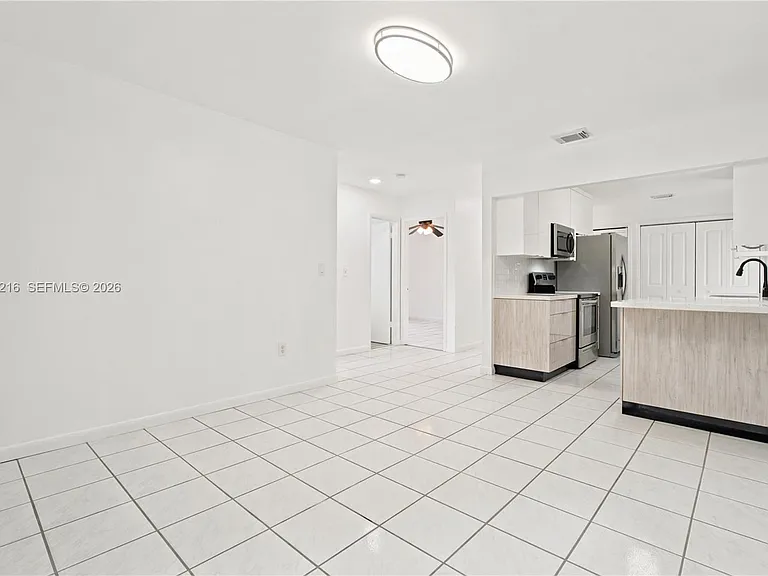 3461 SW 24th St #3463 — Photo 6