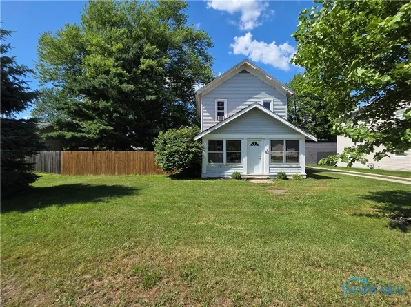 114 E North St, Wayne, OH 43466