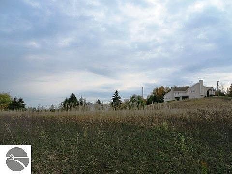 2nd image of 5071 S Colonial Dr