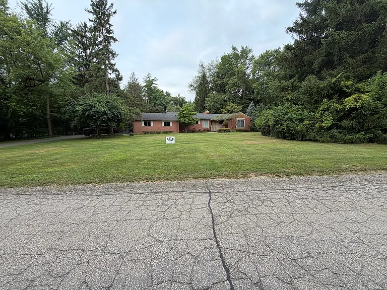 3520 Rayburn Rd — Photo 10