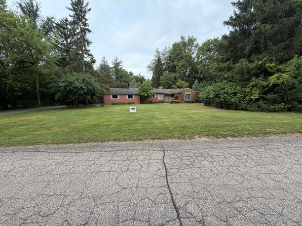 3520 Rayburn Rd
