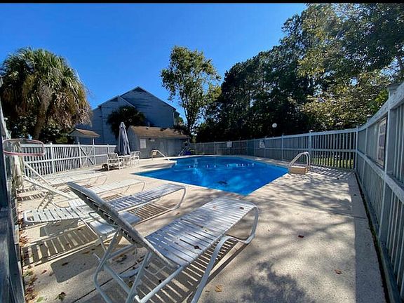 3rd image of 8483 Yadkin Cir APT J