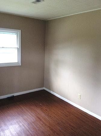 1st image of 1008 Montgomery St