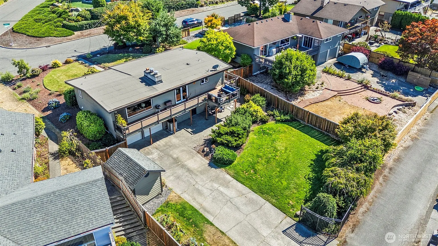 1760 N James Street photo 1