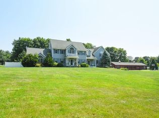 82 Forest St, Dunstable, MA 01827