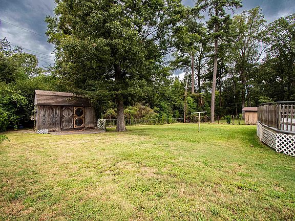 5th image of 2410 Gale Pl