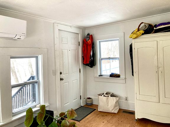 5th image of 450 Washington Street