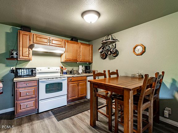 2nd image of 2325 Sidewinder Dr #833