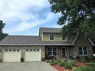 825 Lewis Pl, Saint Cloud, MN 56301