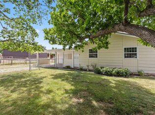 210 S Avis St, Absarokee, MT 59001