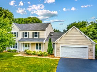 934 Appaloosa Ct, Dundee, IL