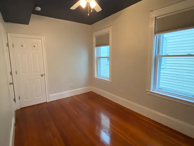 1098 Bennington St #2 — Photo 12