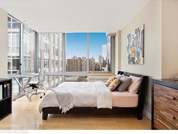 2nd image of 225-227 W 60th St #19B
