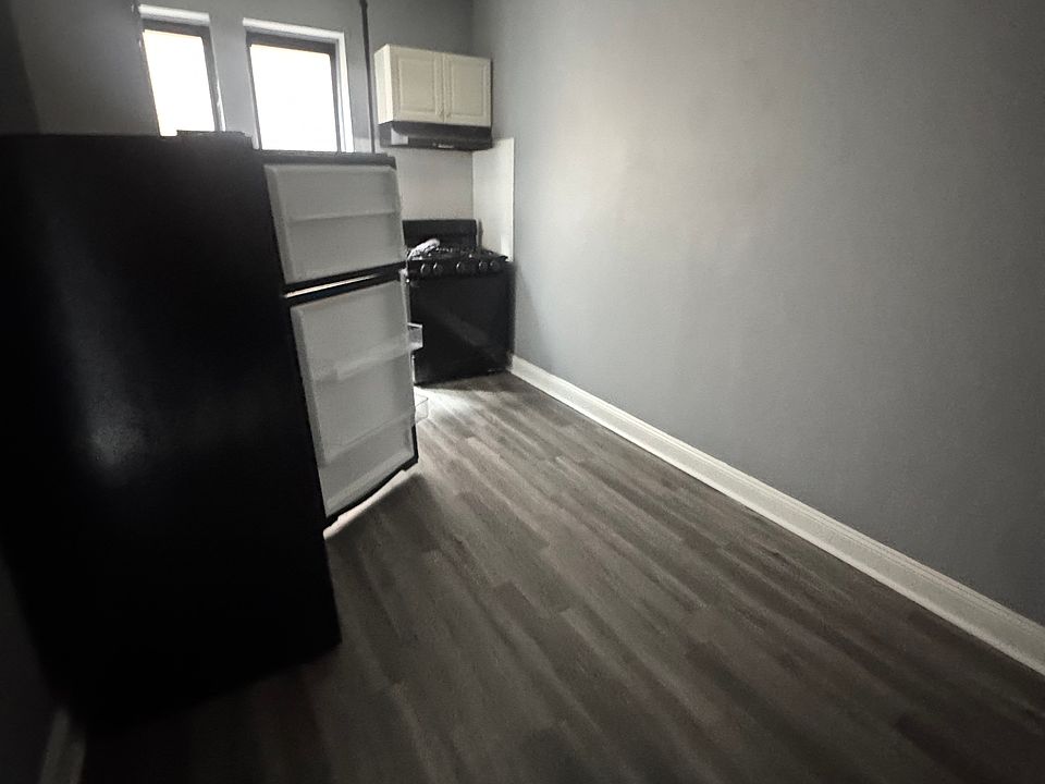 1st image of 4409 Palisade Ave #13