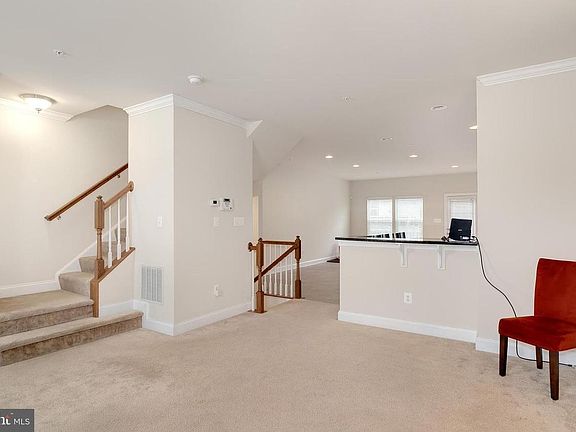 4th image of 1034 Wisdom Ct