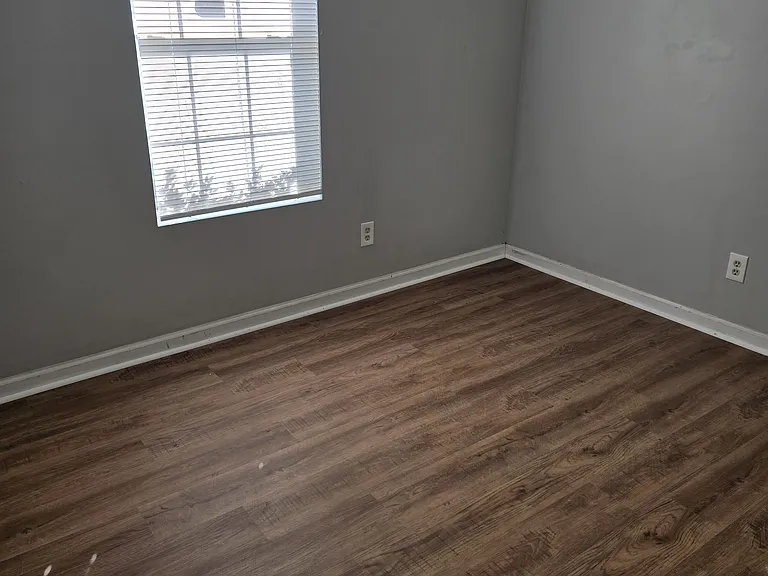 6145 Lauren Ln — Photo 11