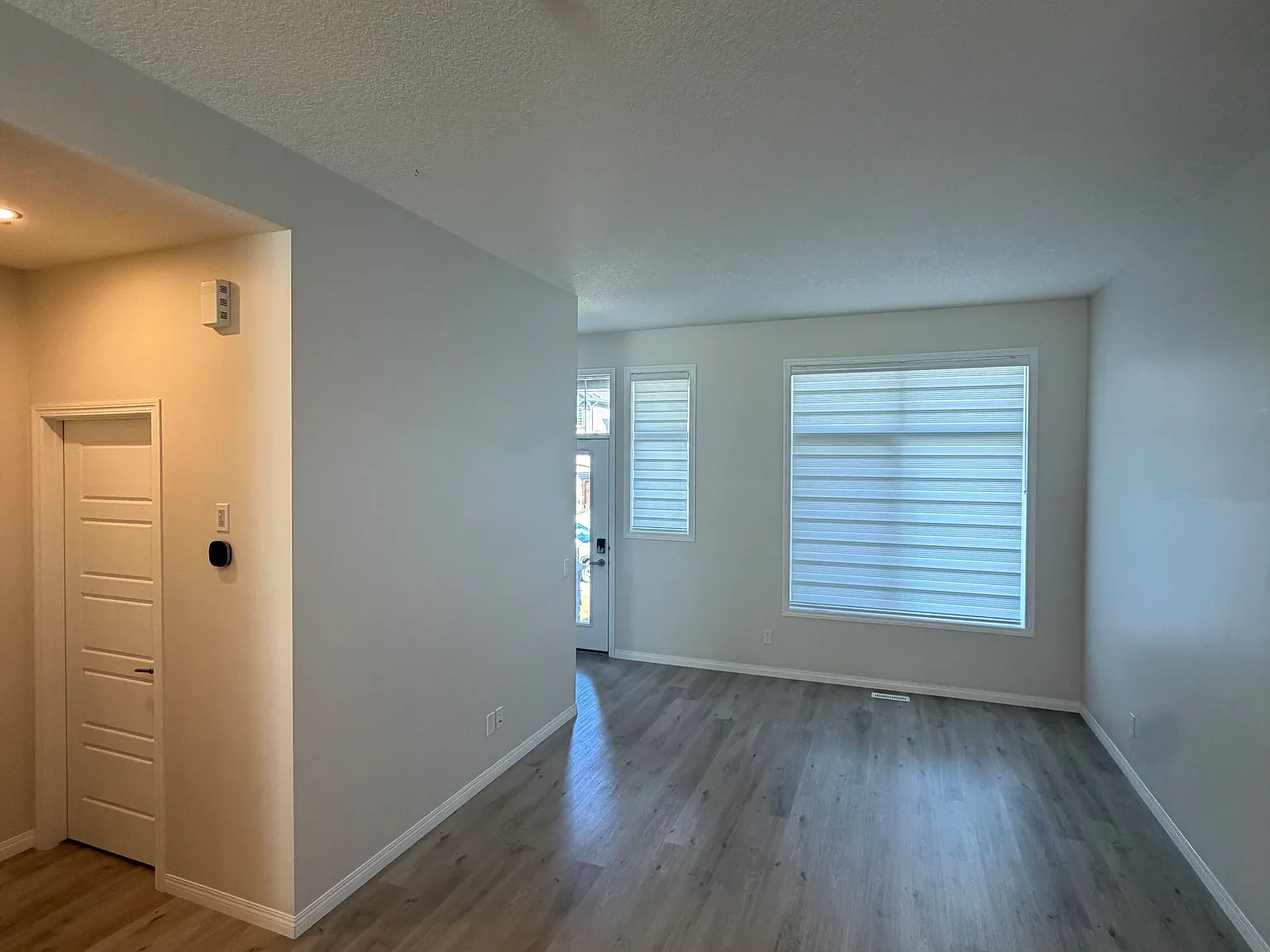 3 bed, 1600 sqft, $1,895 — Photo 2