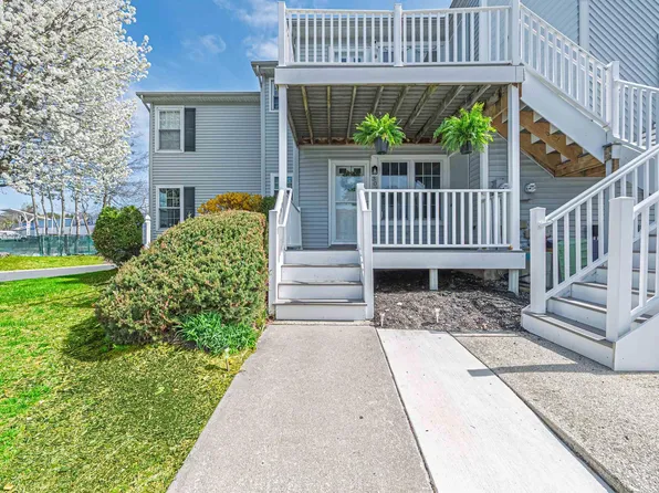 307 London Ct #307, Egg Harbor Township, NJ 08234