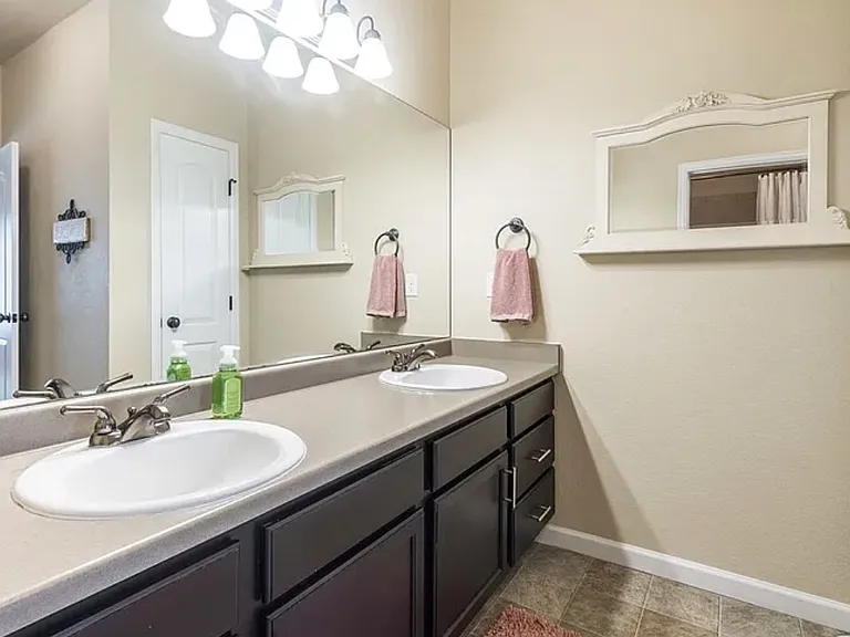 4925 Hahns Peak Dr #104 — Photo 10
