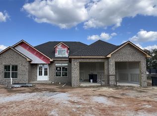 426 Bella Dr, Enterprise, AL 36330